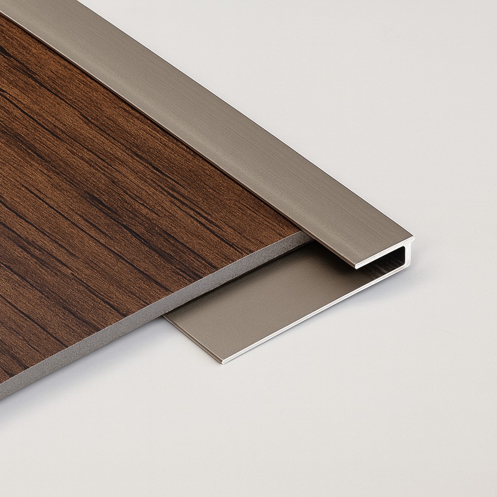 Ukončovací profil k SPC panelem Stavebniraj.cz