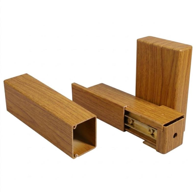 Zakrývací profil folie Zlatý dub, s uzávěrem 40 x 40 mm., k nosníkům PVC plotovek MODULAR